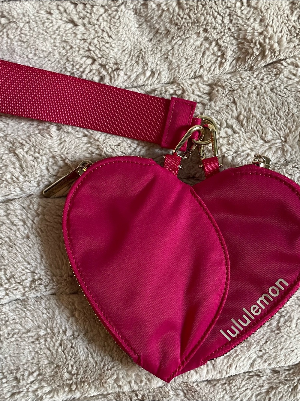 lululemon athletica hot pink heart-shaped crossbody with gold hardware(NWOT)